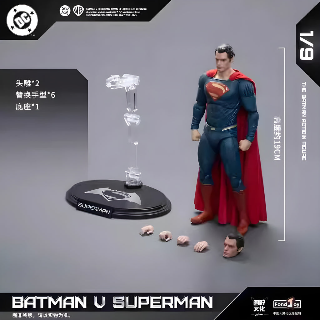 The FondJoy DC1020 Batman v Superman: Dawn of Justice Deluxe Version set recreates the iconic clash between Batman and Superman with detailed craftsmanship.