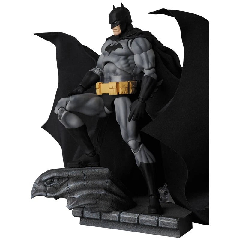 CT Toys MAFEX No. 126 Hush Batman Black Ver. Action Figure